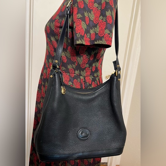 Dooney & Bourke vintage Black Leather Shoulder Bag - Picture 1 of 12